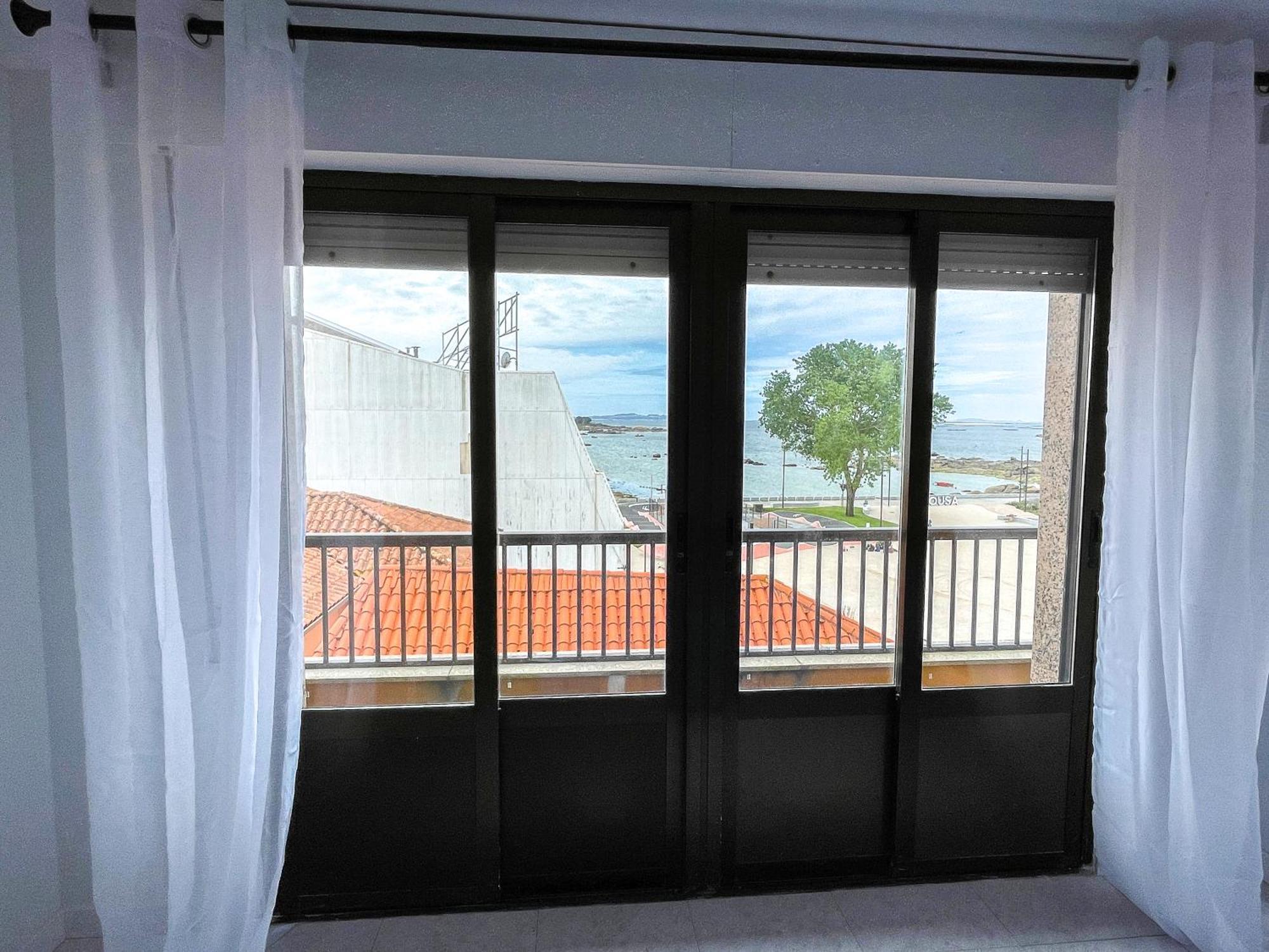 Complejo Tamanaco Illa De Arousa 3000 المظهر الخارجي الصورة